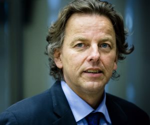 وزير الخارجية الهولندي يعد بمساعدة مصر ضد الإرهاب
