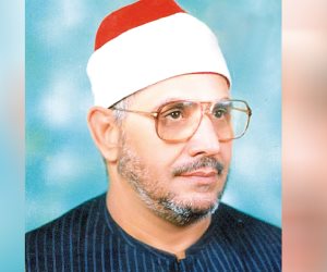 الشيخ محمود الشحات.. صوت تدنومنه الملائكة