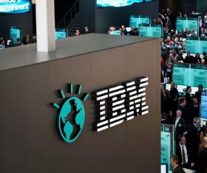 تعاون بين IBM و BMW لإتاحة خدمات جديدة للسائقين