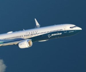 لماذا رضخت «بوينج» لموجة الغضب بـ«الوقف المؤقت» لطائرات ماكس 737؟