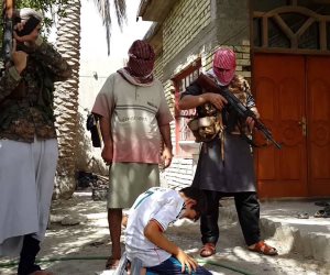 «الإفتاء»: طالبان يسير على نهج داعش في استغلال النساء والأطفال