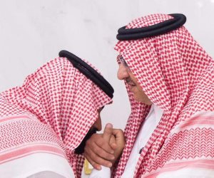 «بن نايف» يبايع محمد بن سلمان وليا للعهد السعودي (فيديو)