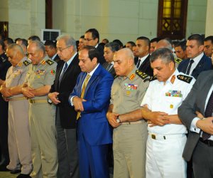 تفاصيل لقاء السيسي بكبار قادة القوات المسلحة عقب أداء صلاة الجمعة