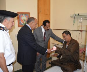 مساعد وزير الداخلية ومدير أمن الإسكندرية في زيارة مصابي الشرطة (صور)