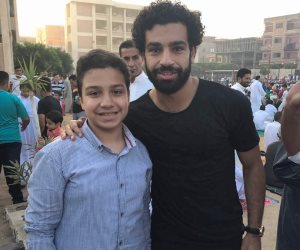 بالفيديو .. محمد صلاح يحتفل بالعيد في مسقط رأسه