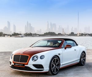 «Bentley» تطرح SZR by Mulliner بإصدار محدود بدبي