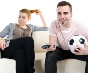 لن تعانى من غضبه بسبب خسارة فريقه.. 5 مميزات للزواج من رجل يكره كرة القدم