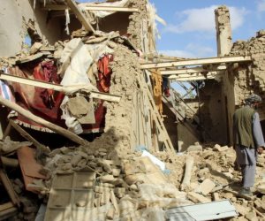 مقتل طفلين وإصابة امرأة جراء سقوط صاروخ على منزلهما بـ افغانستان 