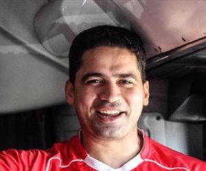 قائد فريق اليد بالأهلي يعلن اعتزاله 