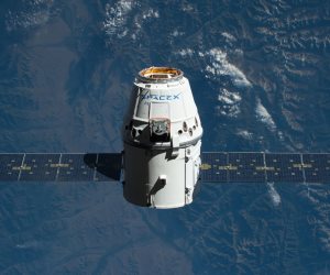 شركة SpaceX تقيم التجارب لإستخدام المركبات الفضائية أكثر من مرة لتخفيض التكلفة