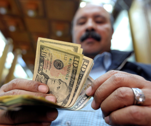 «خليها تصدي» تقود الجنيه المصري للارتفاع أمام الدولار.. اعرف إزاي