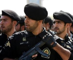 جندي يقتل 3 من زملاءه وينتحر في إيران