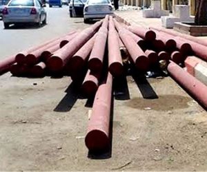 تركيب 131 عمود كهرباء جديد بشوارع قرى طهطا في سوهاج