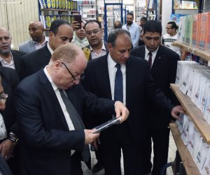 وزير الثقافة يشيد بالأنشطة الثقافية بالإسكندرية (صور)