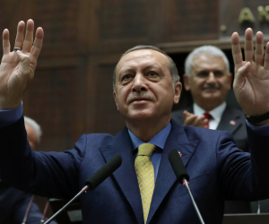 تداعيات استمرار حالة الطوارئ في تركيا بعد إقراره من برلمان أنقرة