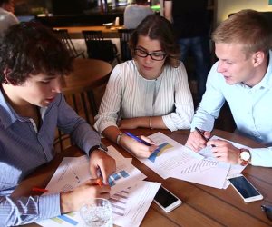 أنا وطليقة زميلى