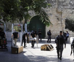 قيادات فلسطين الدينية ترفض إجراءات إسرائيل الجديدة