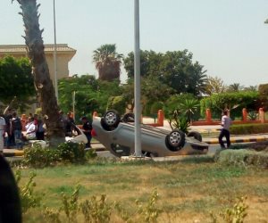 غلق محور ميدان لبنان بعد وفاة 4 أشخاص وإصابة 7 في حادث سيارتين