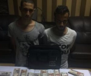 مباحث القاهرة تضبط لصين سرقا مبلغ مالي من داخل مكتبة بالفجالة