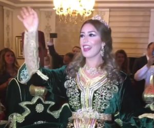 جنات تحتفل بخطوبتها بالقفطان المغربي (صور) و (فيديو)
