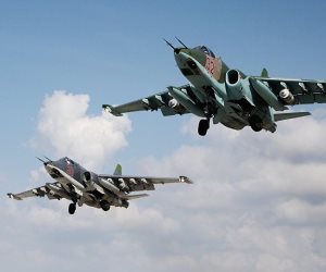 طائرات الجيش السوري تقصف مواقع لـ«داعش» في الرقة