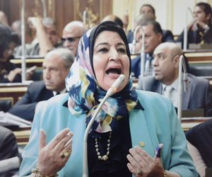 برلمانية تطالب بمناصفة المرأة للرجال في المناصب الحكومية 