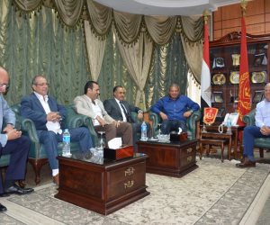 وزير الرياضة يلتقى محافظ بورسعيد قبل زيارة القرية الأوليمبية بالمحافظة