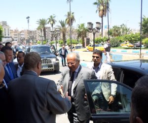 وزير التنمية المحلية يصل الإسماعيلية (صور)