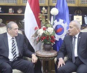 محافظ السويس يستقبل مدير الأمن الجديد ويبحث معه سبل مكافحة الإرهاب