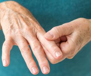 تعرف على أسباب وعلاج الإصابة بالروماتويد