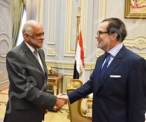 علي عبد العال يبحث مع سفير فرنسا الجديد توطيد العلاقة بين البلدين (صور)