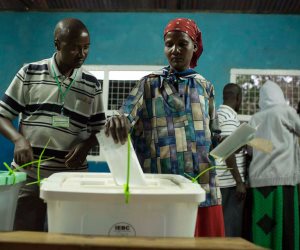 الكينيون ينتظرون بقلق نتائج الانتخابات الرئاسية