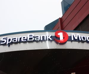 أكبر البنوك الروسية يخفض معدلات الفائدة للقروض السكنية إلى 7.4%