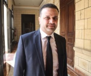 نائب برلماني مهاجمًا رئيسة حي بالمنصورة: "الهانم مش بتشتغل"