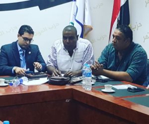 شباب الأحزاب المصرية يلتقون برئيس اتحاد الطلاب الأفارقة وأمين عام الجمعية