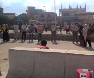 مصرع شاب إثر سقوطه أسفل قطار الإسكندرية مطروح (صور)