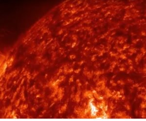 انفجار ضخم يجتاح النظام الشمسي ويؤثر على الاقتصاد العالمي (فيديو) 