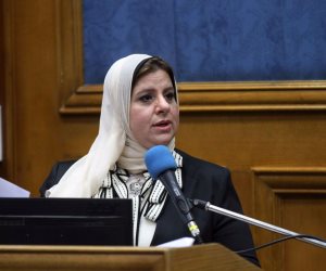 «اليونيفورم وزيادة المصاريف» مشاكل فشلت مسئول التعليم الخاص بالوزارة في حلها 