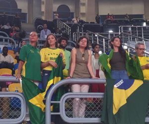  جماهير البرازيل تتفاعل مع الأغاني المصرية في مونديال شباب الطائرة (فيديو)