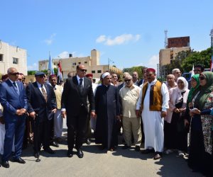 محافظ مطروح: نجحنا في جذب 18 مشروعا بتكلفة 120 مليار جنيه وبدأنا تنفيذ 11مشروعا بتكلفة 22 مليار جنيه " بالصور"