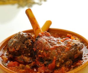 هتعملى غدا ايه بكرة.. طاجن بامية باللحم الضأنى على أصوله