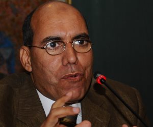 قطب العربي.. كاتب تقارير الإرهابية يهاجم مصر بتعليمات تركية