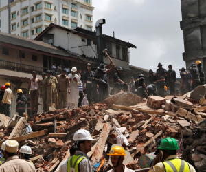 الهند: ارتفاع حصيلة ضحايا انهيار مبنى إلى 16 قتيلا و 30 مصابا