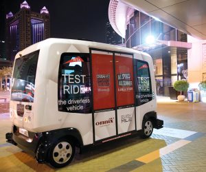 مركبات أجرة ذاتية القيادة في دبي
