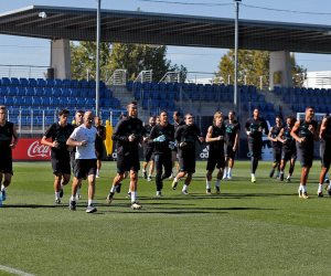 الحصة التدريبية الأولي لريال مدريد إستعداداً لدورتموند (فيديو)