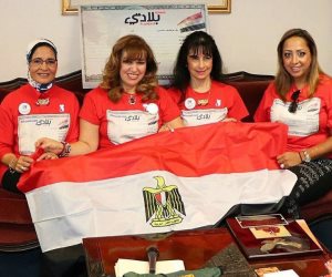  الجالية المصرية بالولايات المتحدة تستعد بالأعلام  و«كابات السيسي» وتيشيرتات «تحيا مصر» لاستقبال الرئيس الأحد  