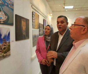 وزير الثقافة يزور معرض مصريات للتصوير الفوتوغرافي