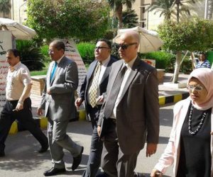 الكردي يتفقد كليات جامعة الإسكندرية في ثانى أيام الدراسة 