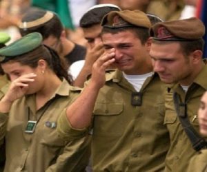 «الجيش للرجالة».. مظاهرة ضد الخدمة العسكرية الإلزامية في إسرائيل