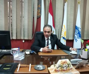 مدير إدارة حلوان التعليمية يرفض رشوة نصف مليون جنيه من رجل أعمال إخواني مقابل عدم غلق مدرسة « نيو إيجيبت» الخاصة.. ويؤكد:« دور وزارة التربية والتعليم معايا كان ولا حاجة» (التفاصيل)